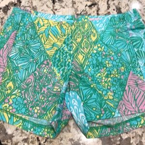 Lilly Pulitzer size 2 shorts. EUC